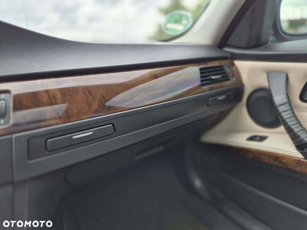BMW Seria 3 - 39