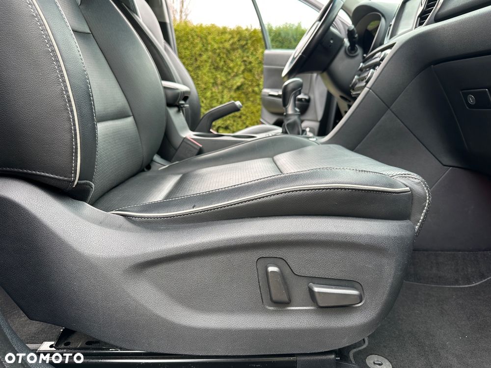 Kia Sportage 1.6 GDI 2WD Black Edition - 33