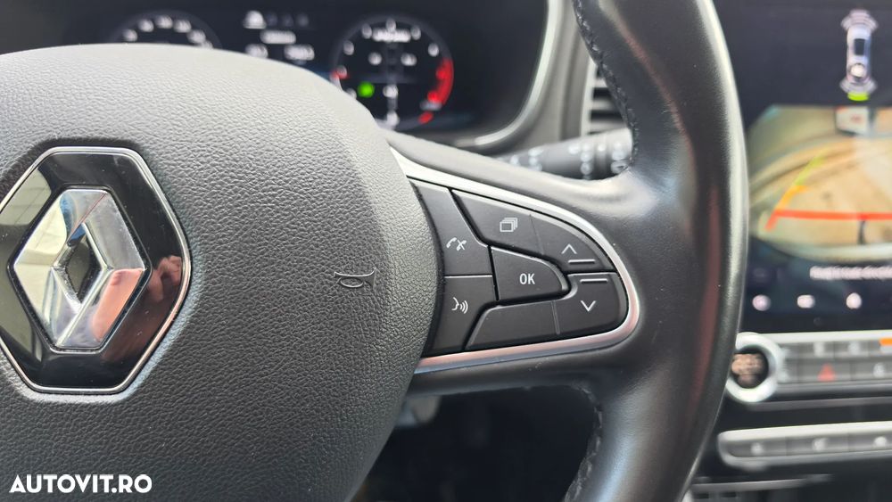 Renault Megane TCe 140 GPF EDC INTENS - 16