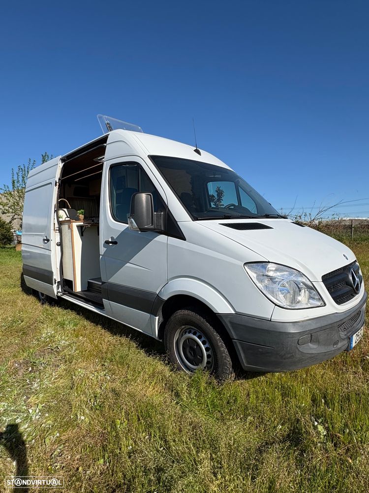 Mercedes-Benz Sprinter - 1