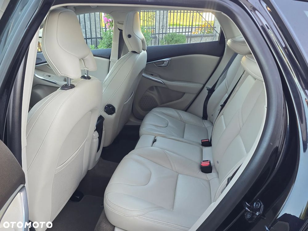Volvo V40 Cross Country D3 - 20