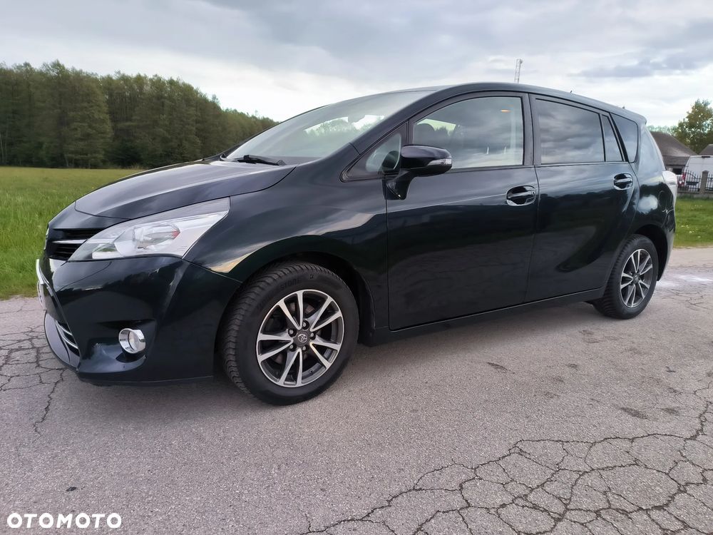Toyota Verso - 3
