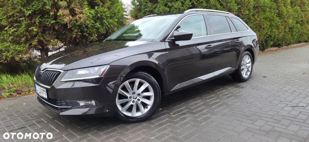 Skoda Superb Combi 1.4 TSI ACT Ambition - 4