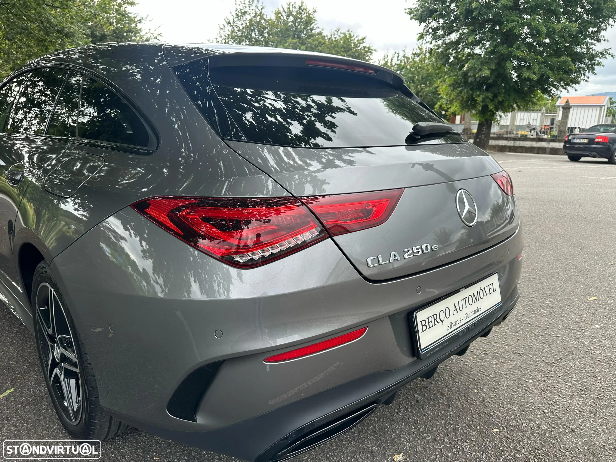 Mercedes-Benz CLA 250 e Shooting Brake AMG Line - 15