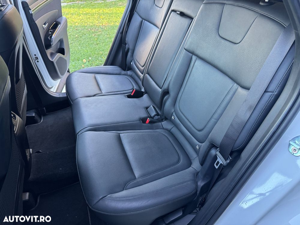 Hyundai Tucson 1.6 CRDi 48V-Hybrid 2WD DCT Select - 14