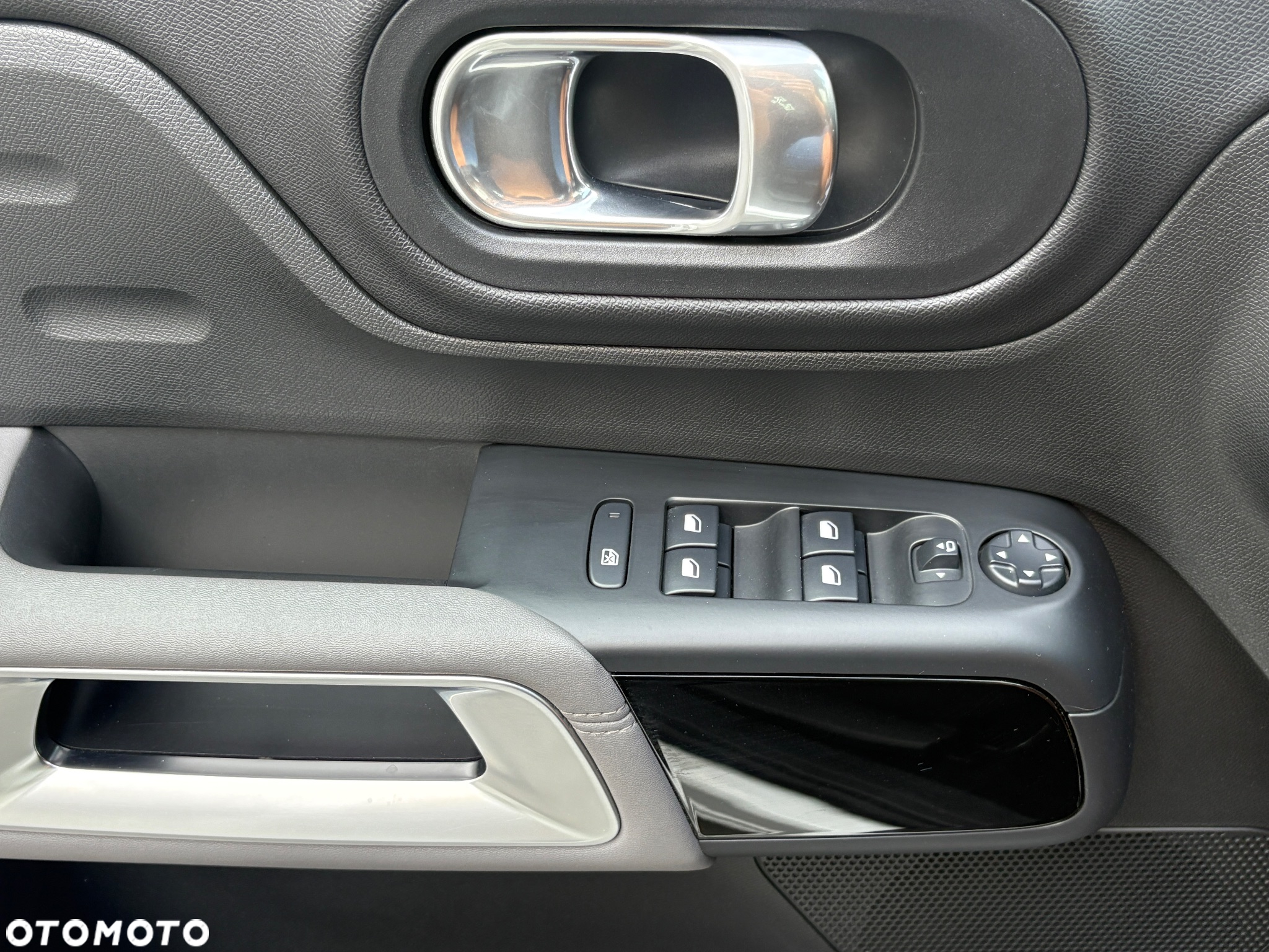 Citroën C5 Aircross BlueHDI 130 S&S EAT8 LIVE - 23