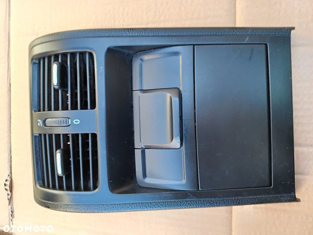 KRATKA NAWIEWU TYŁ  PASSAT B6 3C0864298BP - 1