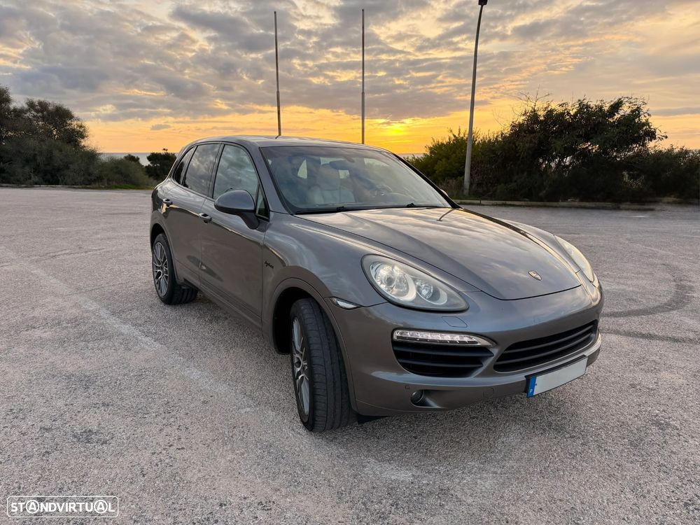 Porsche Cayenne S - 3