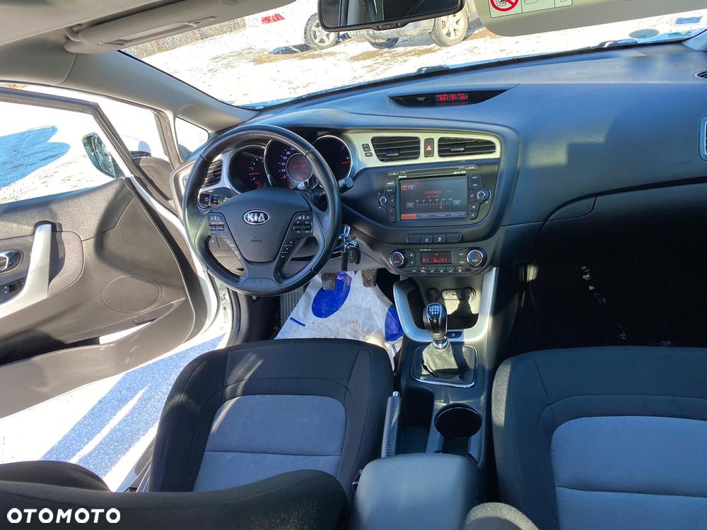 Kia Ceed 1.6 CRDi Business Line - 9
