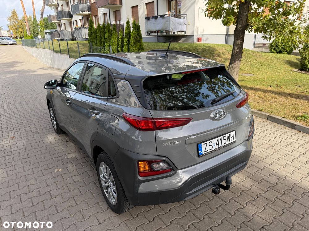 Hyundai Kona - 12