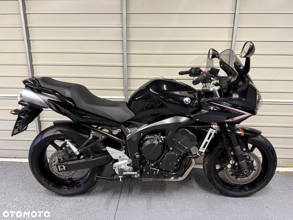 Yamaha FZ6 - 4