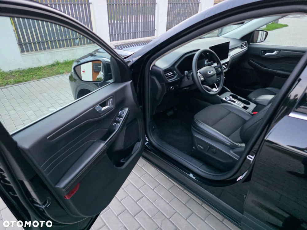 Ford Kuga - 12
