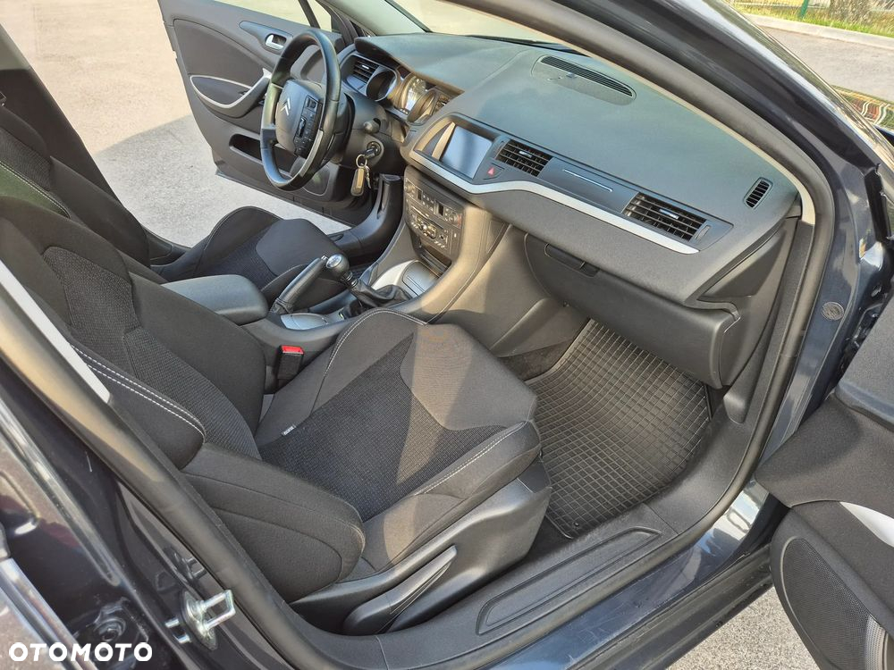 Citroën C5 2.0 HDi Dynamique Equilibre Navi - 10