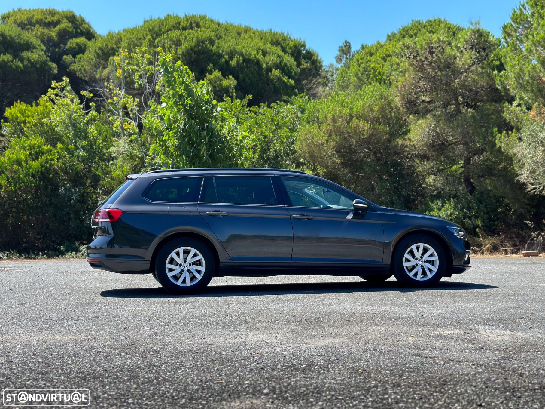 VW Passat 1.6 TDI Confortline DSG - 9