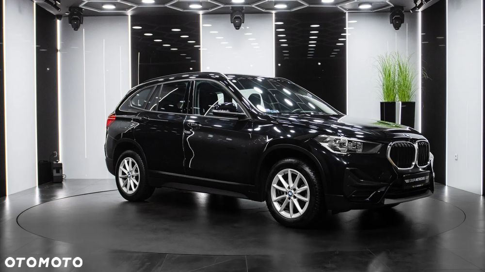 BMW X1 sDrive18i - 9