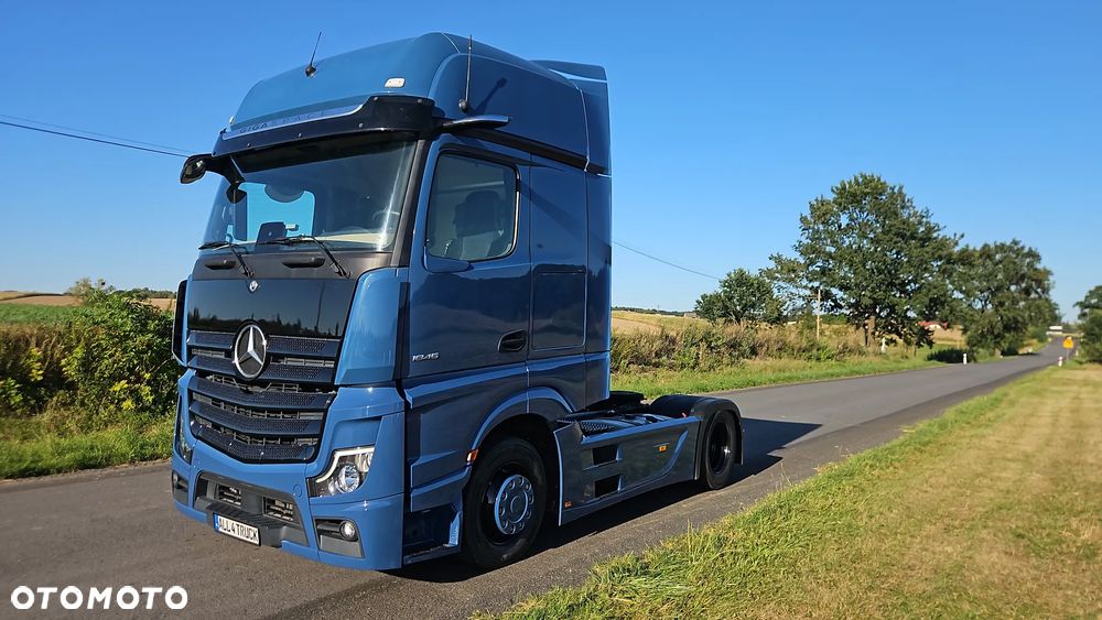 Mercedes-Benz Actros 1845