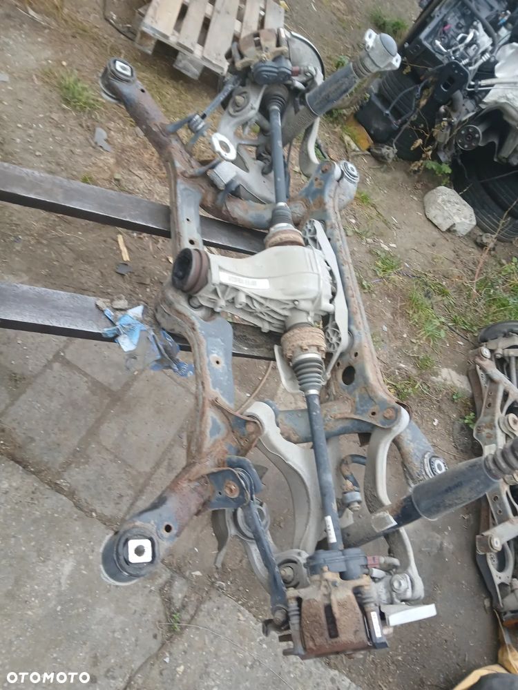 Belka Most tył Audi Q5 Lift 2.0tdi - 1