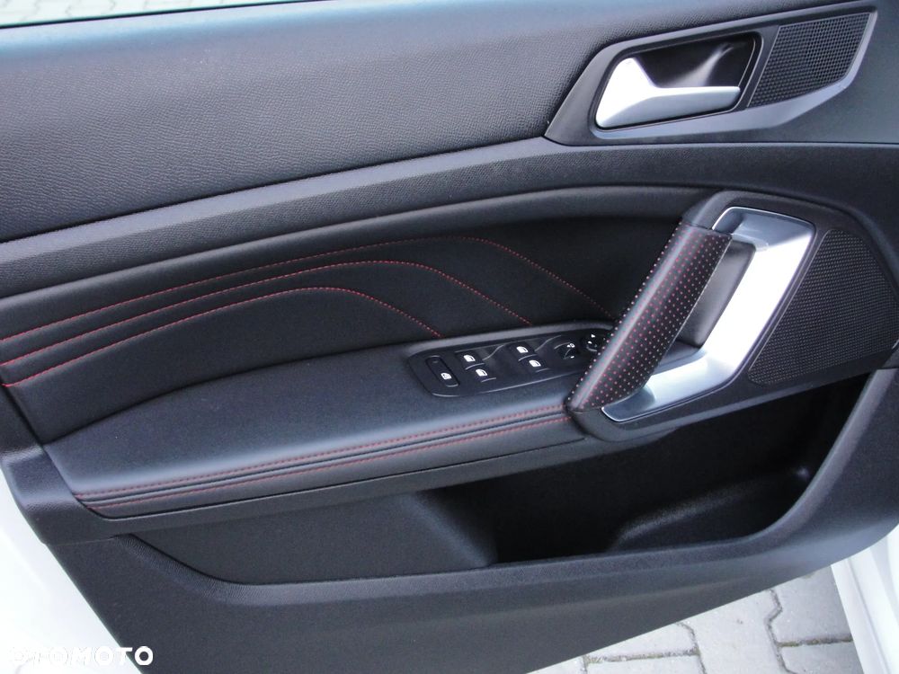 Peugeot 308 - 24