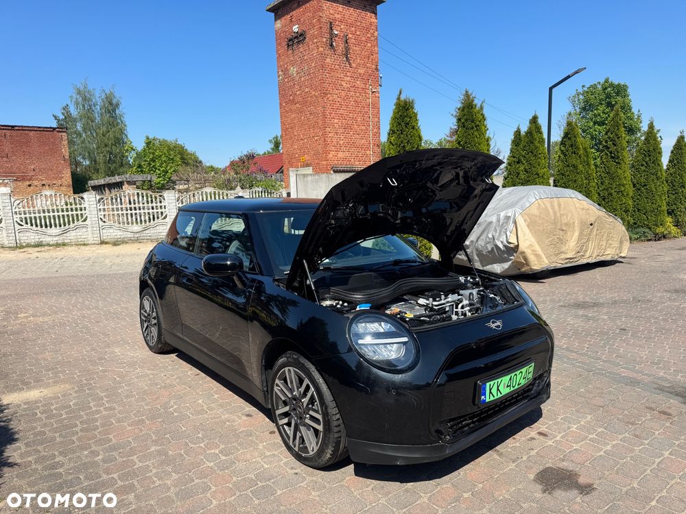 MINI Cooper SE Resolute Edition - 4