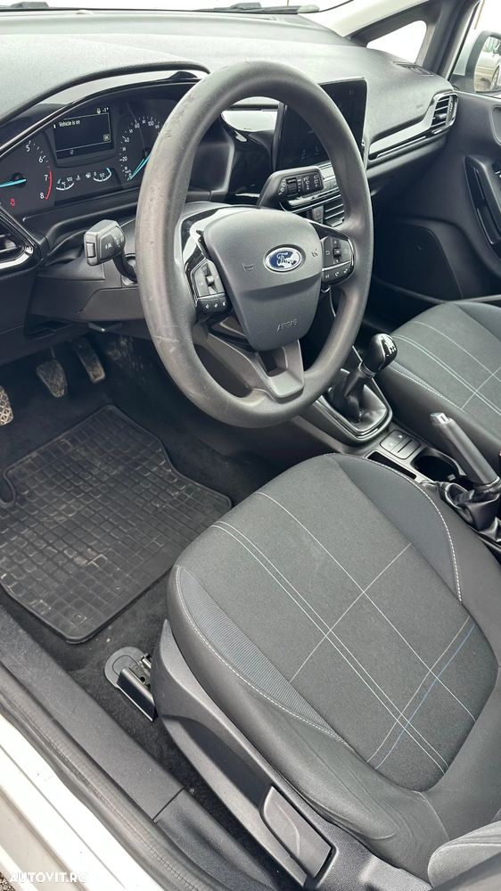 Ford Fiesta 1.1 COOL&CONNECT - 10