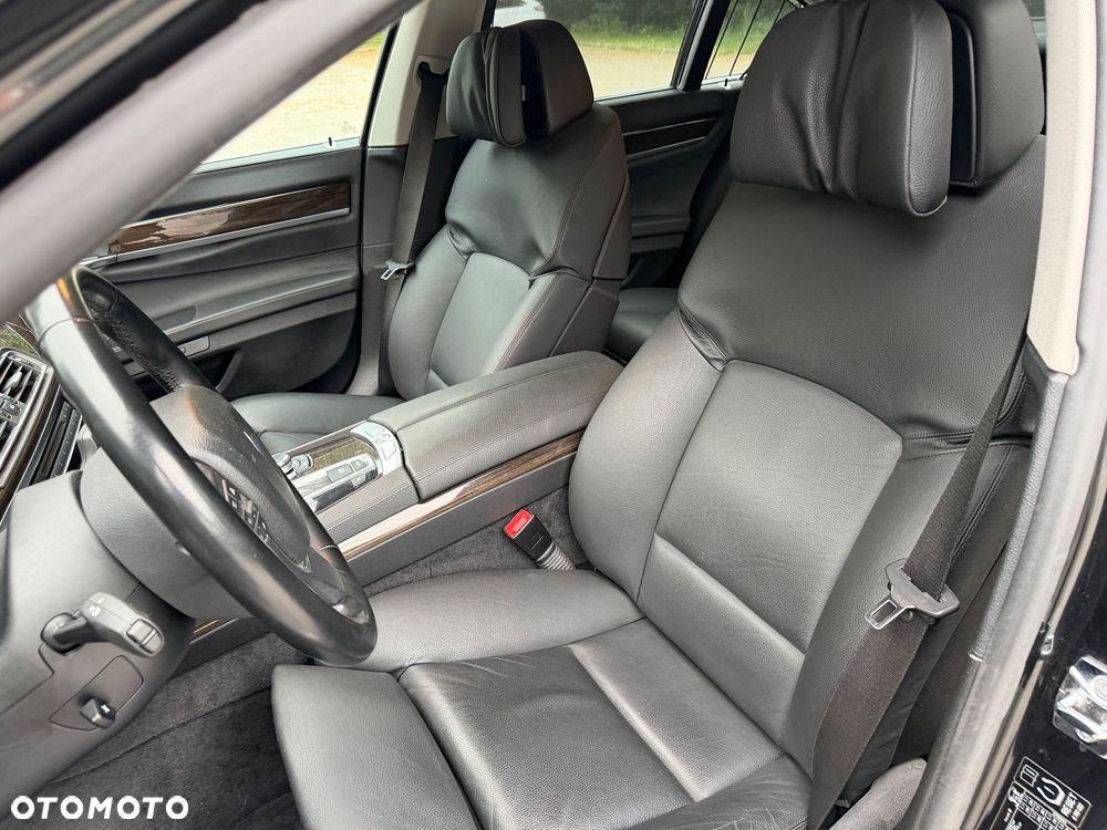 BMW Seria 7 730d - 27