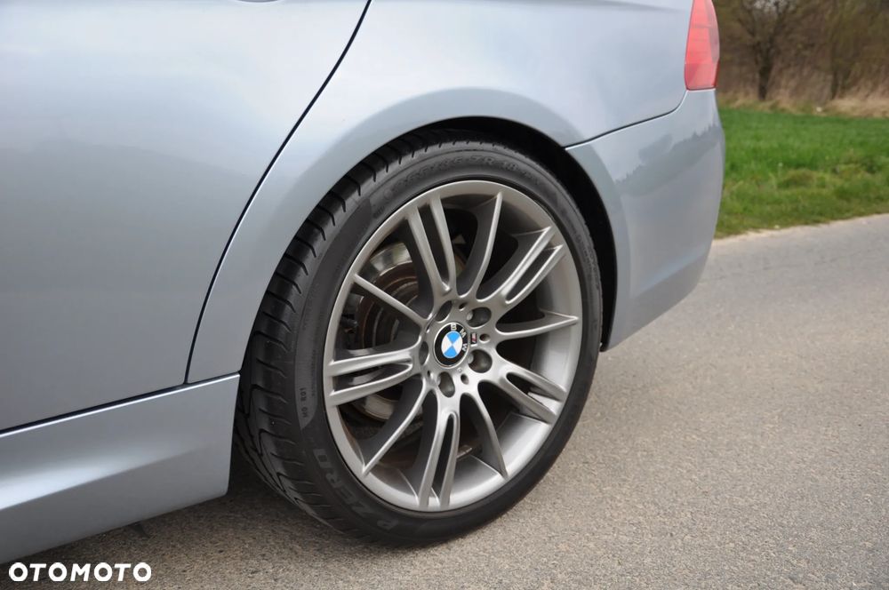BMW Seria 3 320d - 30