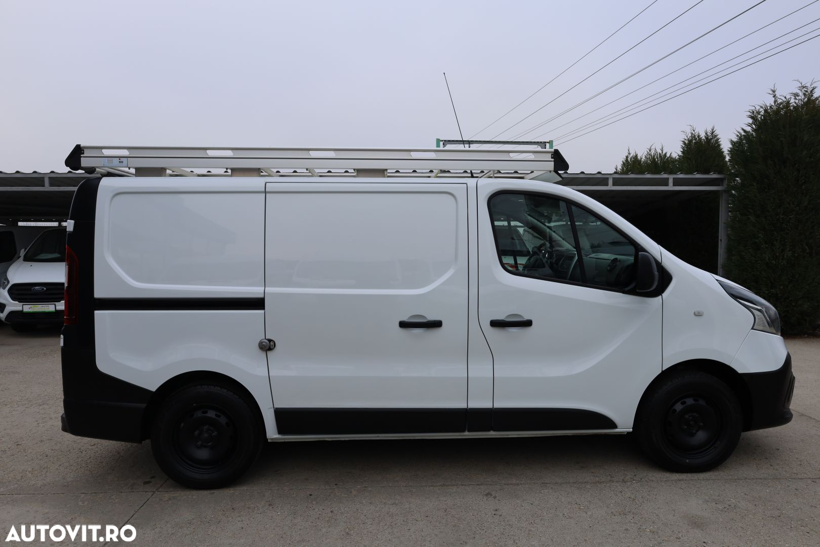 Renault Trafic - 8