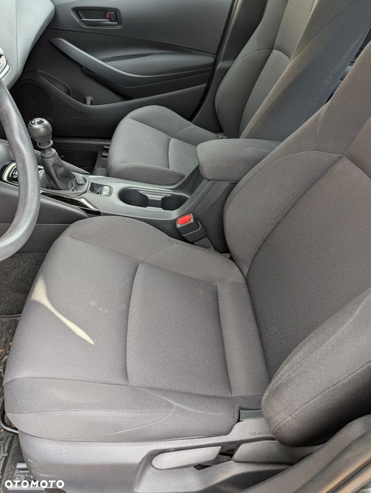 Toyota Corolla 1.2 T Active - 19