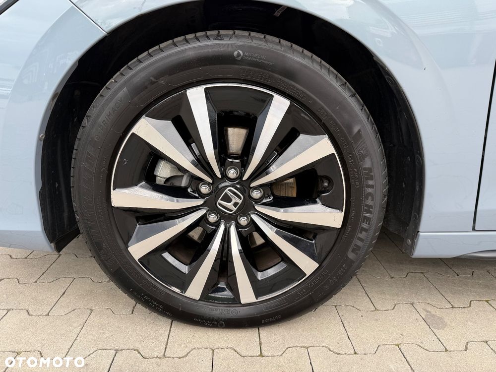 Honda Civic 2.0 i-MMD Elegance CVT - 23