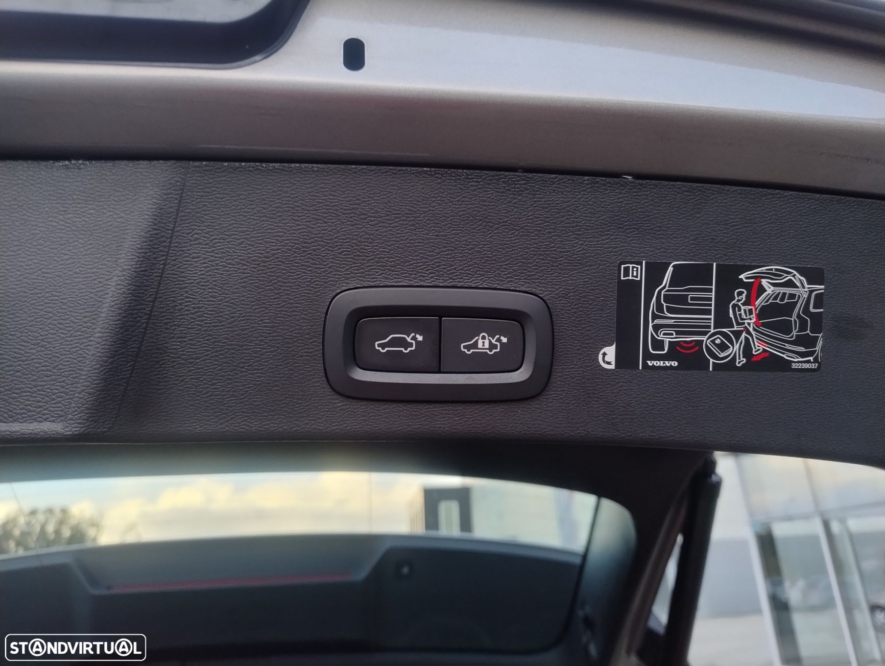 Volvo XC 40 2.0 D3 Momentum - 18