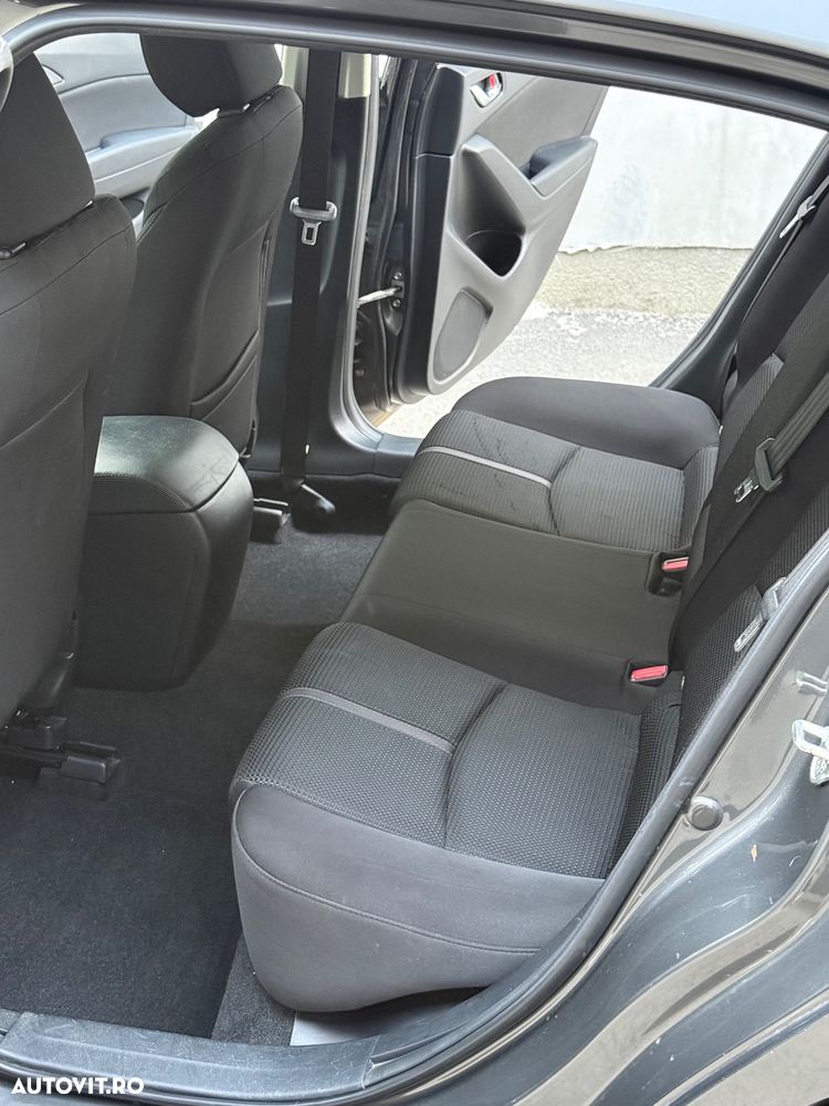 Mazda 3 G120 Revolution - 21