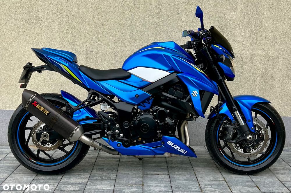 Suzuki GSX - 3
