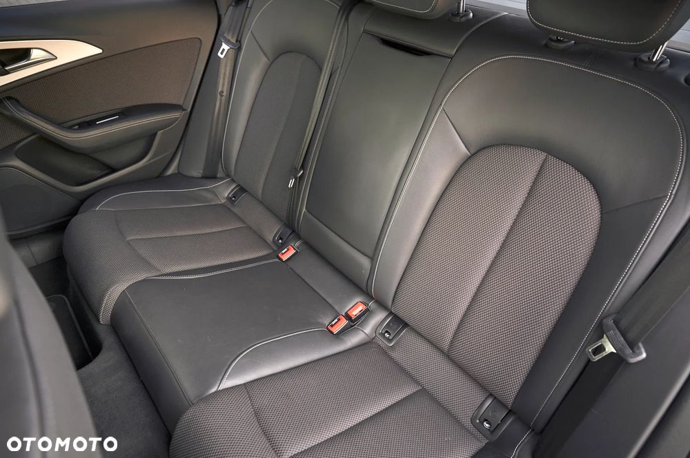 Audi A6 Avant 2.0 TDI Ultra S tronic - 26