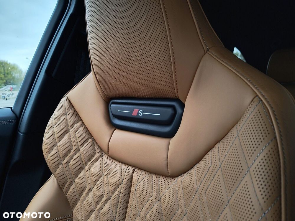 Audi S5 Avant - 34