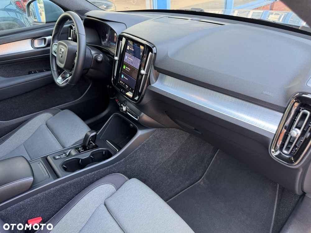 Volvo XC 40 B3 Core - 26