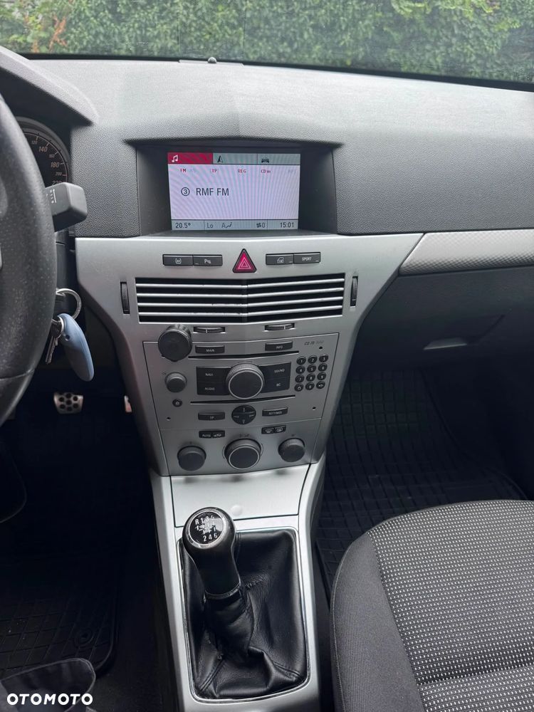 Opel Astra 1.9 CDTI Cosmo - 6