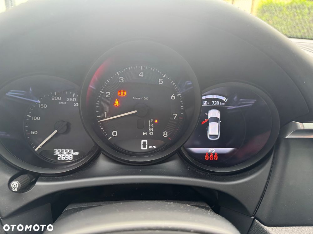 Porsche Macan Standard - 11