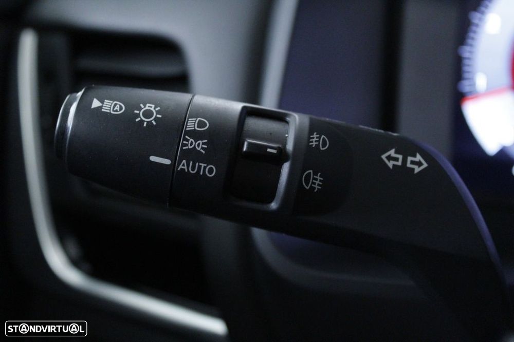 Nissan Qashqai 1.3 DIG-T N-Connecta LED - 25