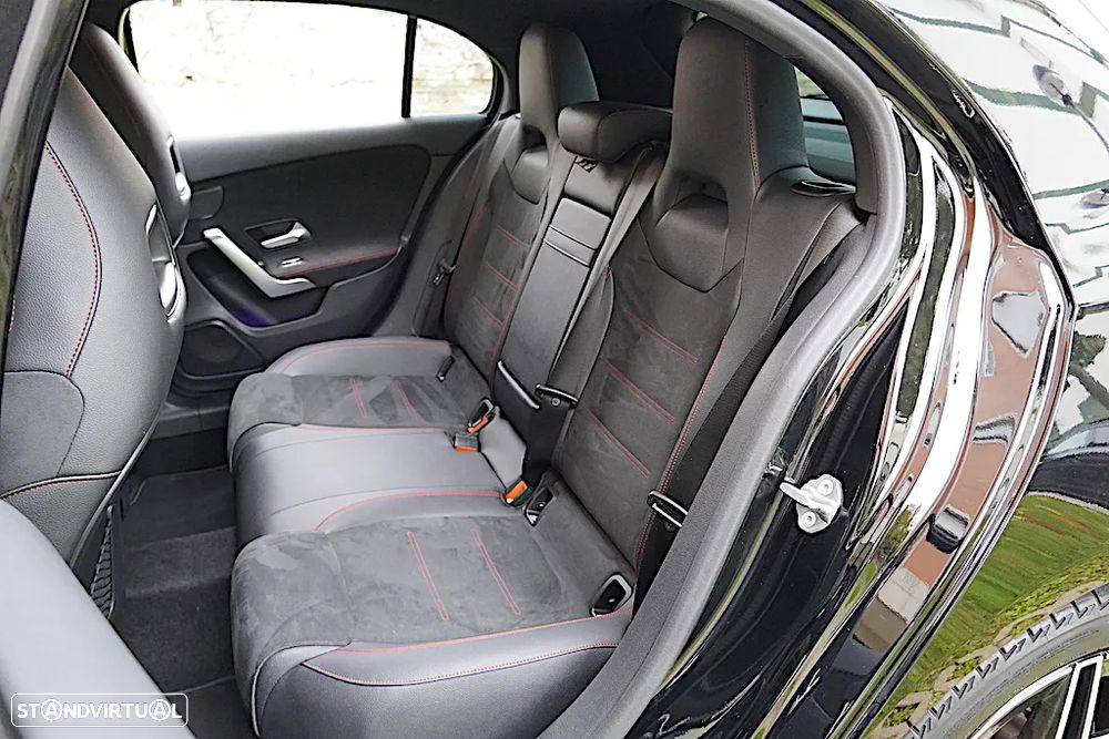 Mercedes-Benz A 180 d AMG Line Aut. - 21