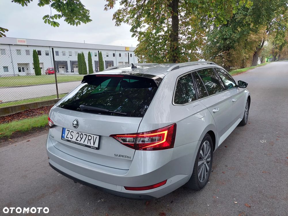 Skoda Superb 1.6 TDI GreenLine - 2
