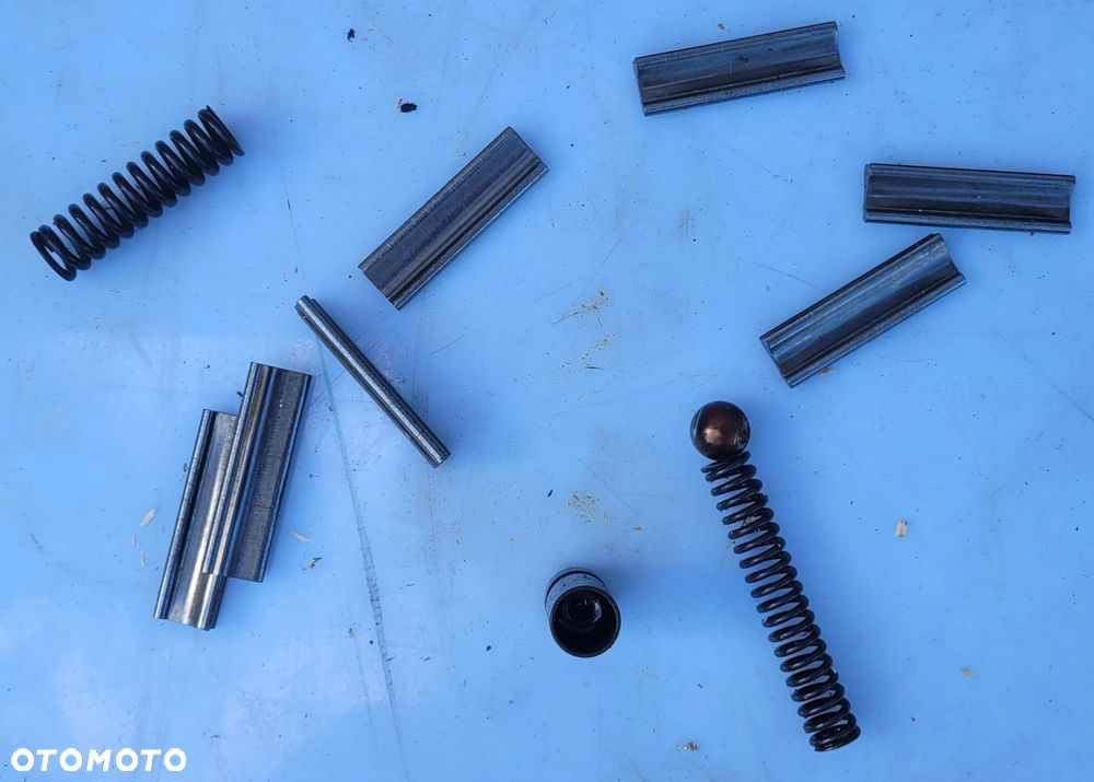 POMPA OLEJU BMW E89 E90 E92 F01 F02 F10 F11 X3 F25 N52B30 N53B30 7573748 - 10