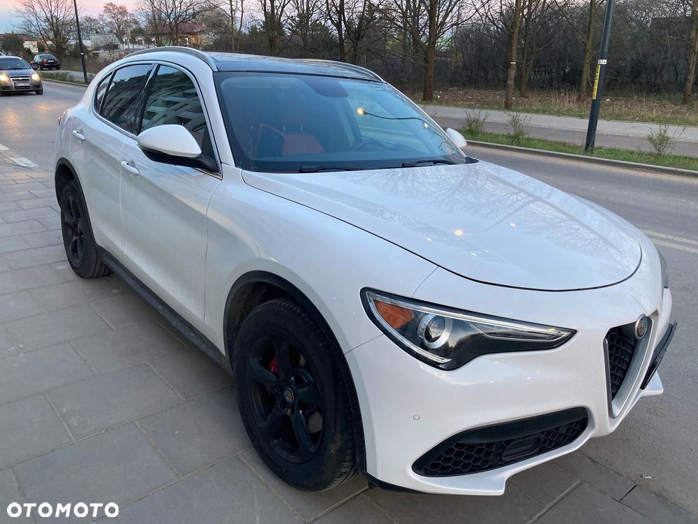 Alfa Romeo Stelvio 2.0 Turbo Executive Q4 - 4