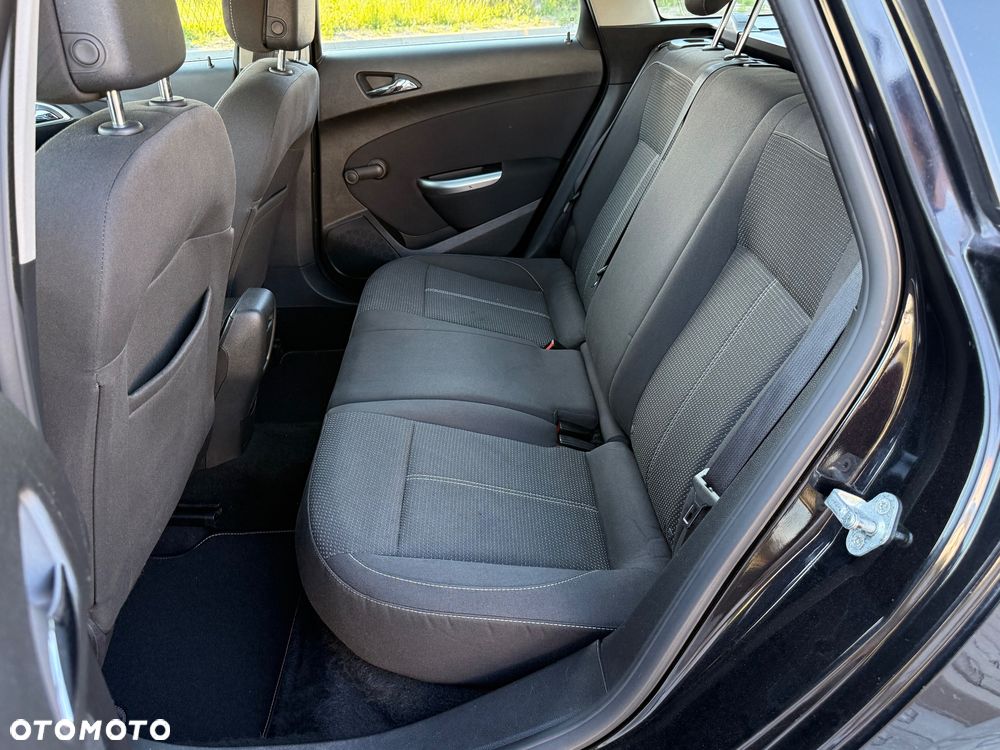 Opel Astra 1.4 T Sport - 27