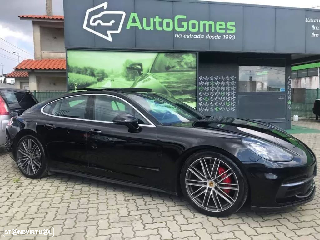Porsche Panamera 4 S - 11
