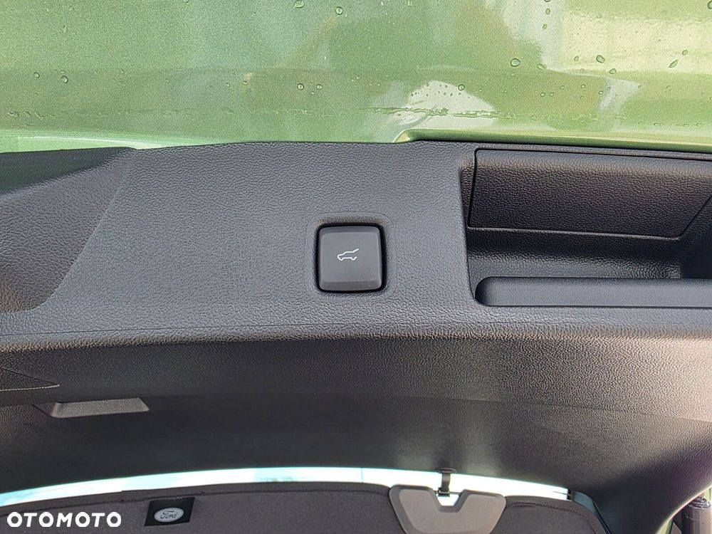 Ford Kuga - 38