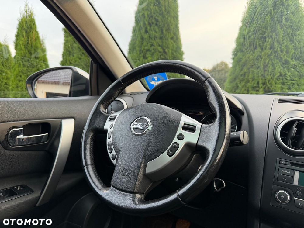Nissan Qashqai+2 - 18