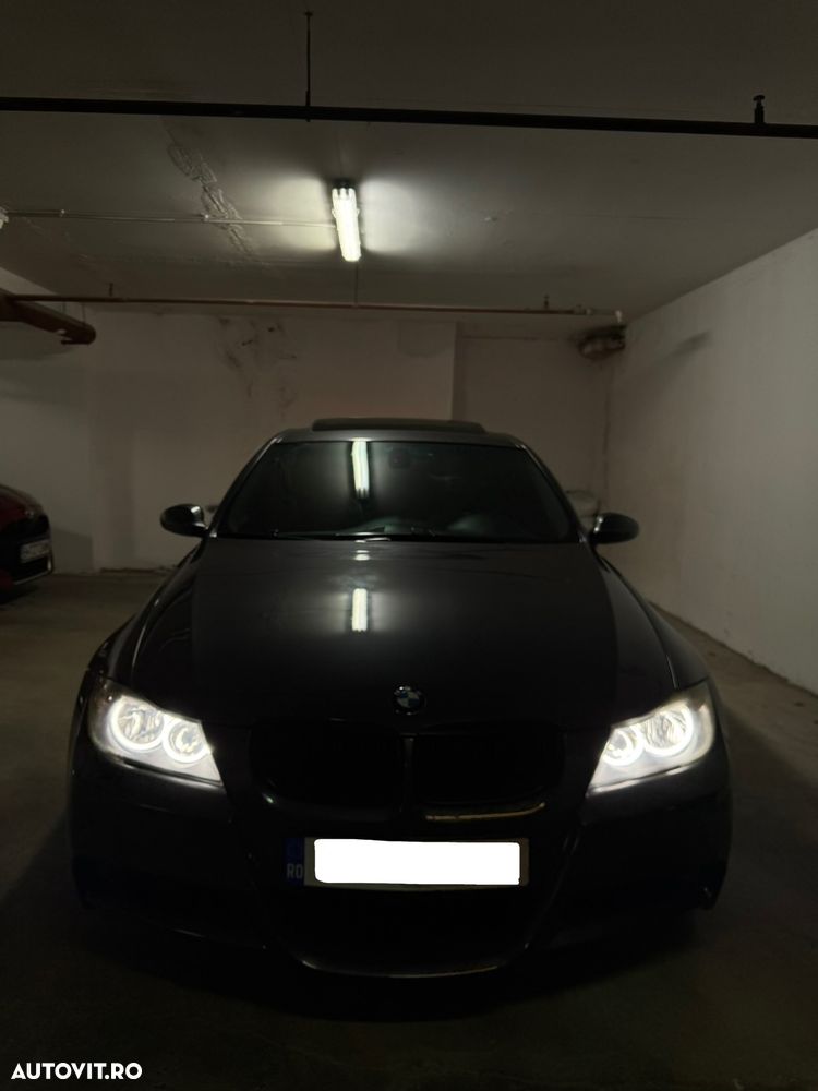 BMW Seria 3 320i - 3