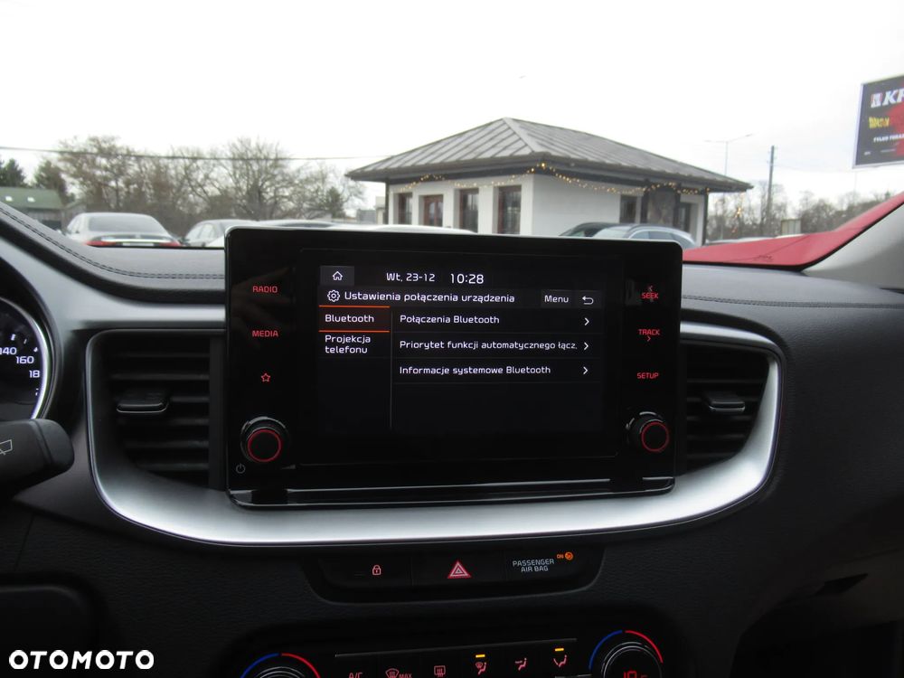 Kia Ceed 1.5 T-GDI M - 23