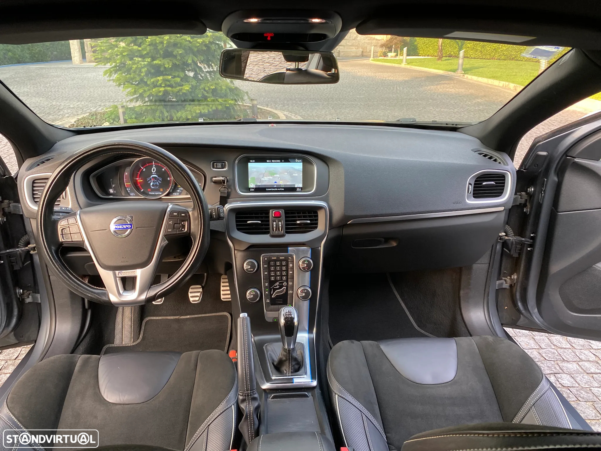 Volvo V40 - 14