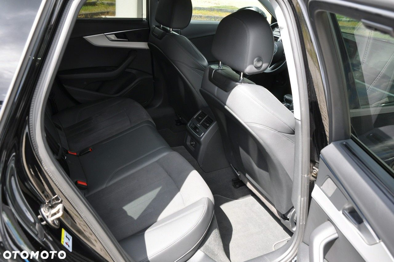 Audi A4 Avant 40 TDI quattro S tronic - 33